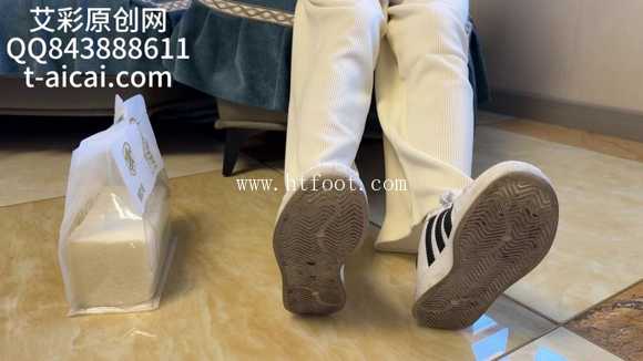 q4ojianexka.jpg