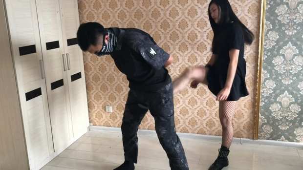 xevc1wlyzqo.jpg