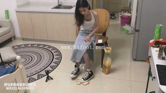 fy5sx2s4utf.jpg