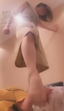 ejp2nb1cpch.jpg