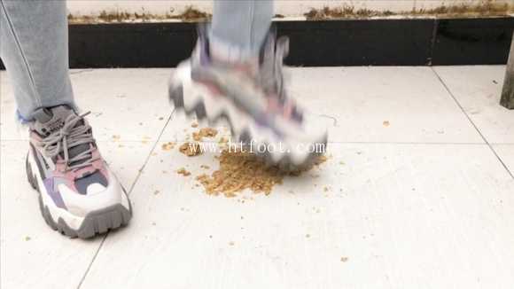 jcdcn1acxhi.jpg
