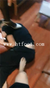 zt1n2iqd0cm.jpg