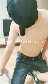 x0hcjiyefw1.jpg