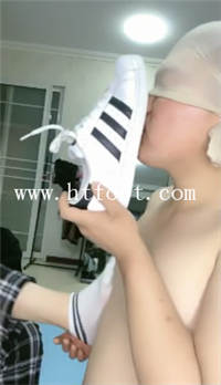 uear1f5rfkn.jpg