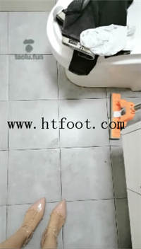 zvl3bn03irm.jpg