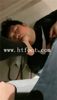 hss3b4wncew.jpg