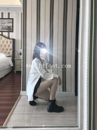 2blwxht334w.jpg