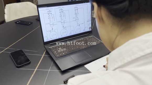 093120ai950e7nazzr02b5.jpg