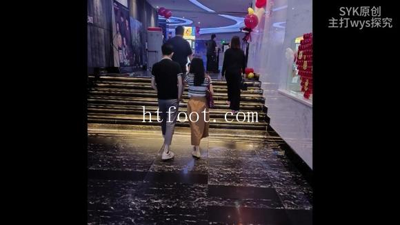 103020thazjh080bl0gnnl.jpg