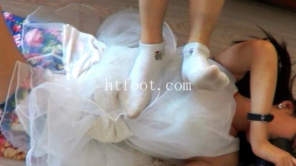 173254dltyr9l8r80491ir.jpg