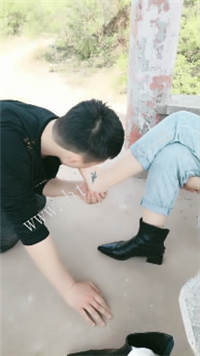035059ptsstrzzqrcqsern.jpg