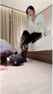 TL42635 诗酒趁年华】81分钟
