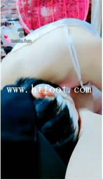 TL15264 应会员【那个韩霄】梦儿姐姐S疼爱花臂恋足少女45分钟