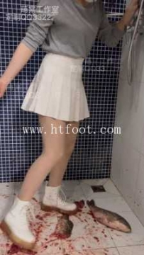 34310  萌棠 萌棠主白色马丁靴暴虐大鱼