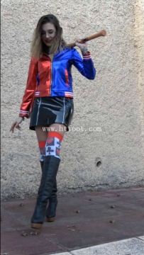 35446 1344 - 小丑女哈莉cos高跟长靴踩爆蜗牛