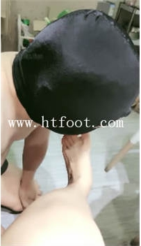 TL14190 小小小魔女圣水干杯加粗口辱骂20分钟