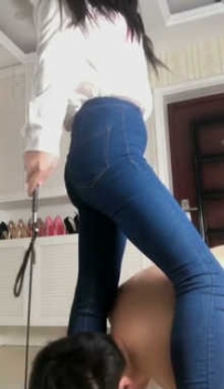 TL7421 兔粉粉女皇 牛仔裤骑马钻裆