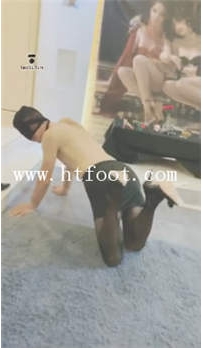 TL15773 妖妖学姐S呕吐姨妈巾纸驯服52分钟