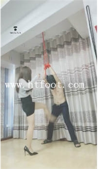 TL14940 贵阳妖妖S对付档痒的贱B就应该狠狠的20分钟