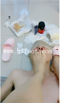 TL15925 美丝大人S老男M30分钟