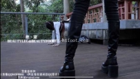 AC204  绝·黛  户外公园露出骑马奴 路人经过时恋足