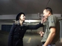 21931 剧情-生活中被女人揍趴下的悲惨经历！吓得直哆嗦，这丢人丢大了！