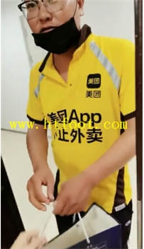 TL14157 深夜调戏外卖小哥上集90分钟