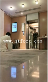 TL16549 歌迪丝S电梯口操到吐出晚饭来实况直播爽11分钟