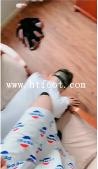 TL14420 绘子学姐S随时不爽调奴19分钟