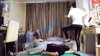 16936 婧儿羞辱系列之平底鞋走踩脸