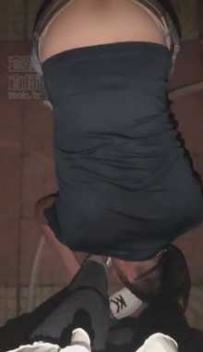 TL7084 艾莉丝 公园遛大贱狗
