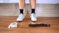 28790  Selena黑棉袜小白鞋制作奥利奥酸奶狗粮