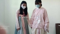 29351  两姐妹玩弄大甲鱼