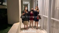 27768  真实记录跟拍闻舔Kiffa、Lana和Grazi女神逛街一天的新鲜原味脚！