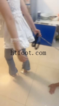 ZB9015 琼爷】喂漱口水-踩踏-狗链遛狗38分钟